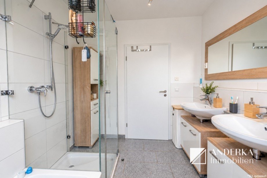 Badezimmer Doppelhaush�lfte G�nzburg / Nornheim