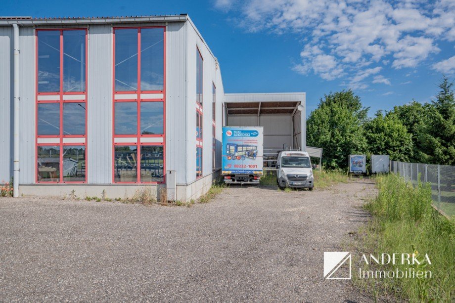 Rampe Halle / Lager / Produktion Burgau