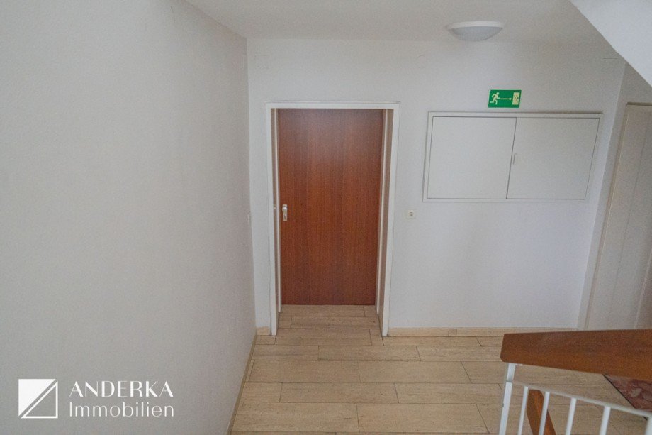 Wohnungseingangsbereich Etagenwohnung G�nzburg