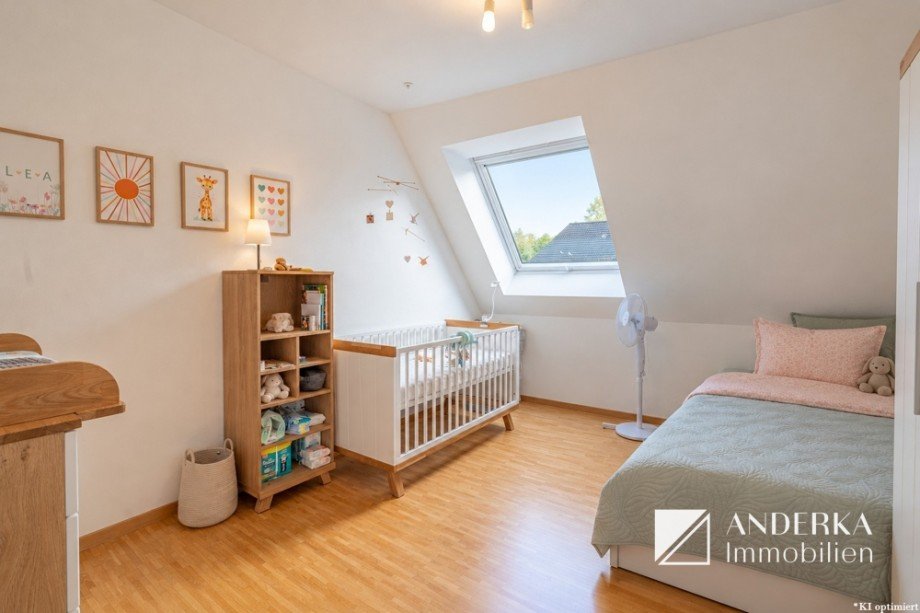 Kinderzimmer Doppelhaush�lfte G�nzburg / Nornheim