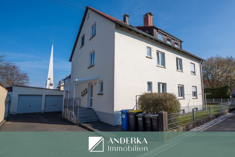  Burgau Mehrfamilienhaus Sichere Kapitalanlage: Gepflegtes 3-Parteienhaus mit solider Rendite in Top-Lage von Burgau!