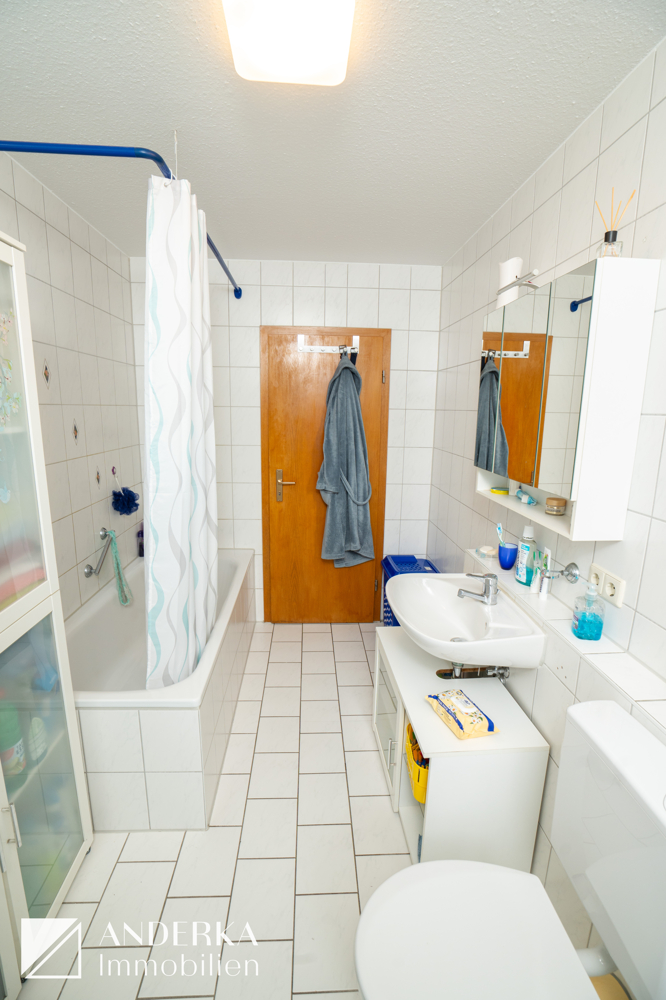 Tageslichtbadezimmer Erdgeschosswohnung Burgau