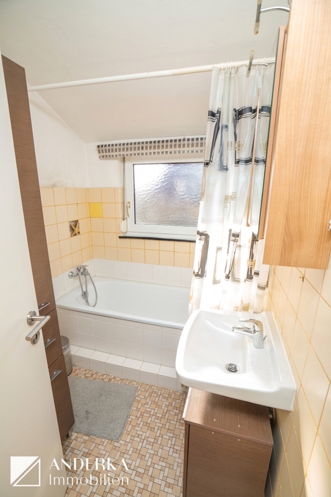 WE 3 - Bad Mehrfamilienhaus Burgau