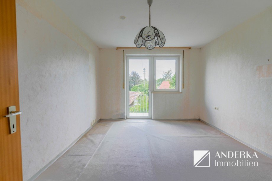 Kinderzimmer mit Balkon Einfamilienhaus Ichenhausen