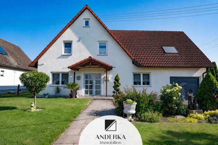  G�nzburg / Riedhausen Dachgeschosswohnung Ihr neues Zuhause in ruhiger Lage!Sch�ne 4-Zimmer-Dachgeschosswohnung in Riedhausen zu vermieten!