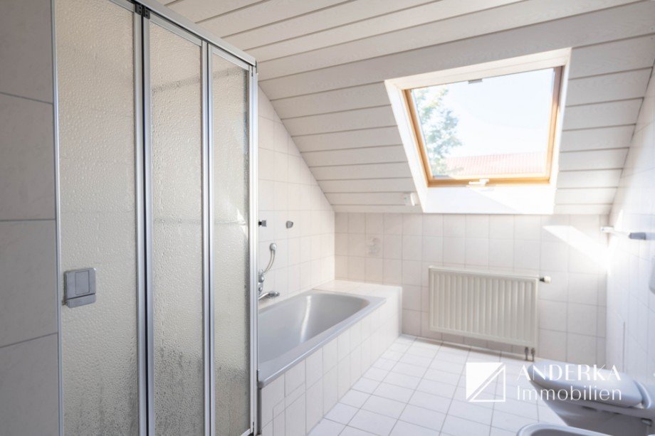 Bad Dachgeschosswohnung Bibertal / Kissendorf