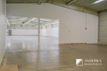 Innenaufnahme Attraktive Verkaufs- und Lagerhalle im stark frequentierten G�nzburger Gewerbegebiet!