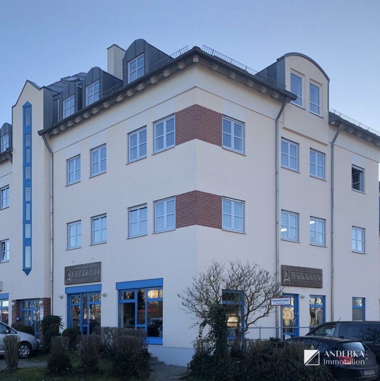 Hausansicht G�nzburg B�rohaus Repr�sentative Gewerbeeinheit in G�nzburg - flexibel nutzbar auf zwei Ebenen mit 140 m� Fl�che.
