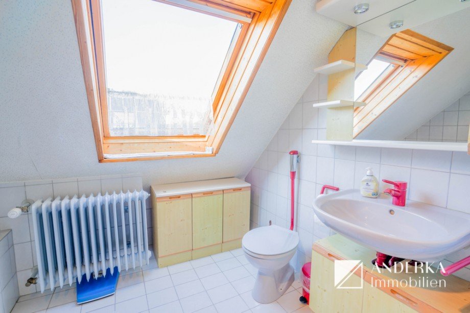 Badezimmer im Dachgeschoss Einfamilienhaus B�chingen an der Brenz