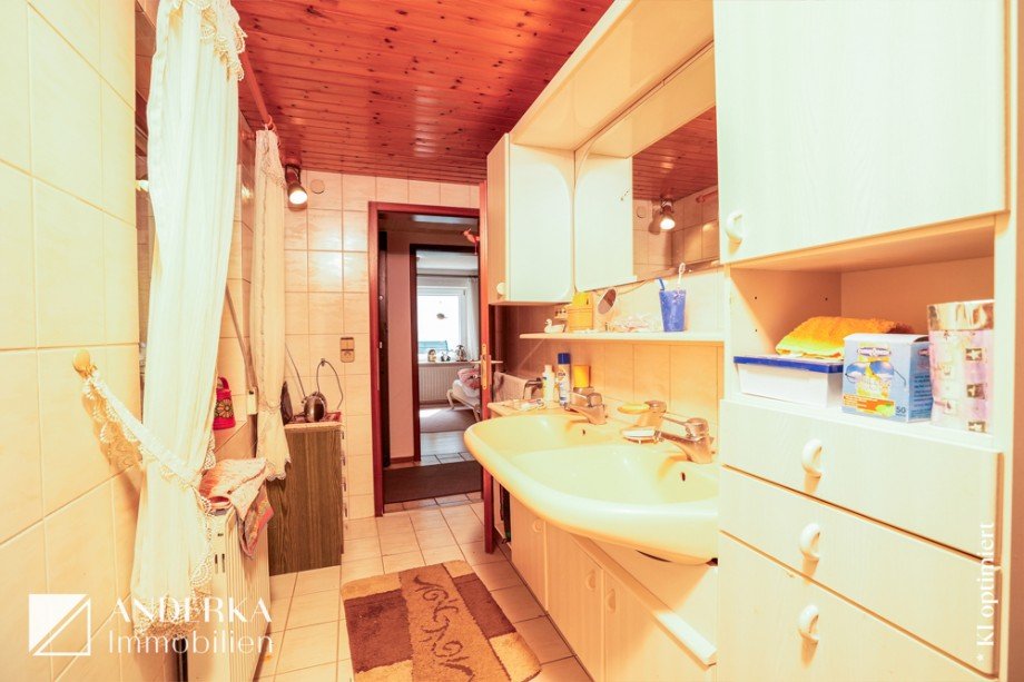 Tageslichtbadezimmer Einfamilienhaus Bibertal / B�hl