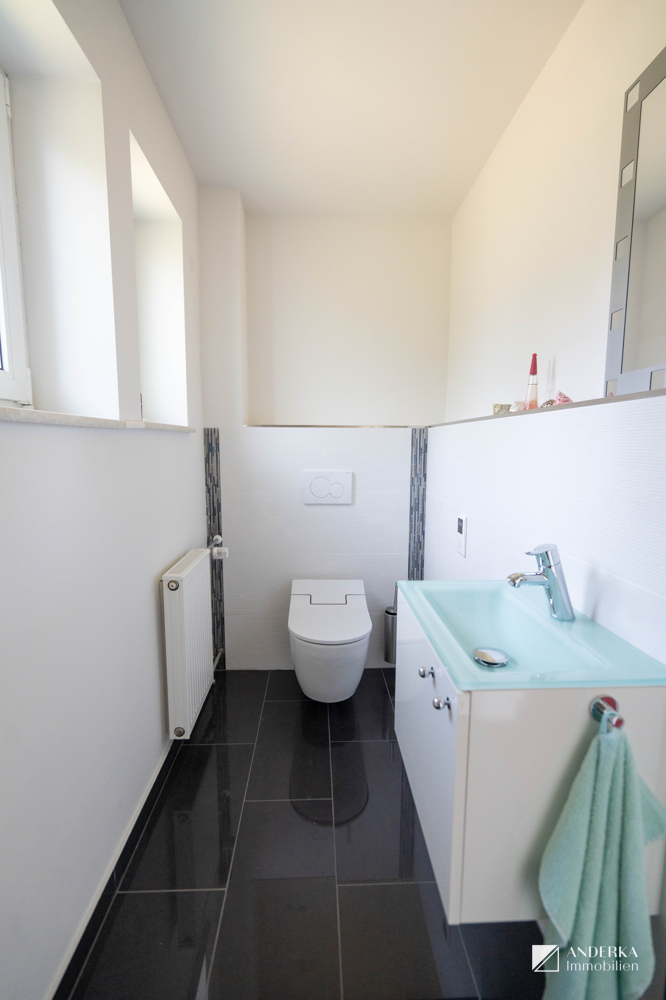WC im OG Einfamilienhaus Ichenhausen