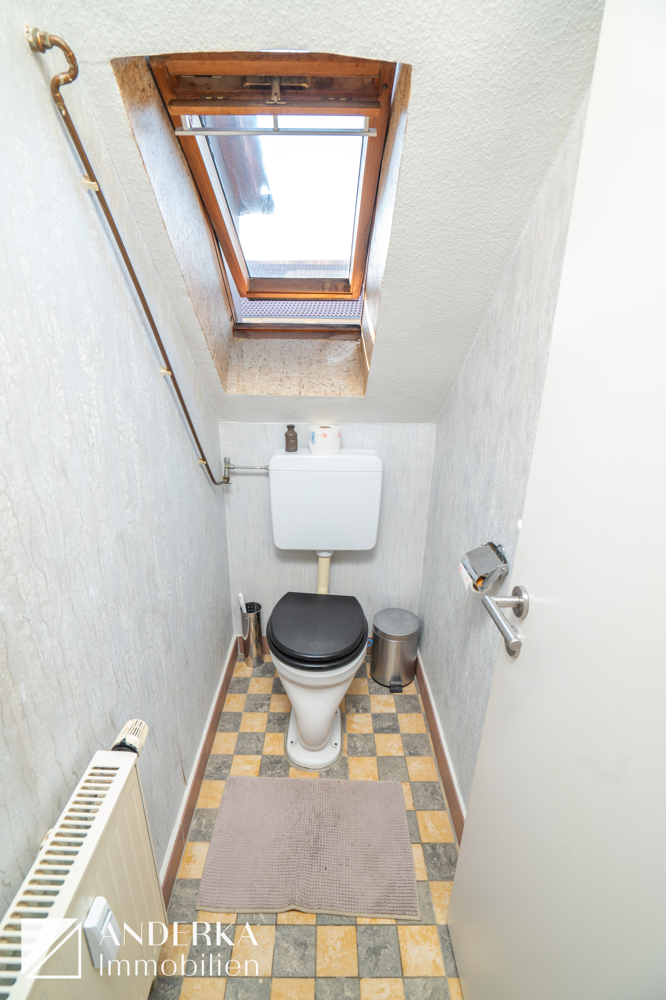 WE 3 - WC Mehrfamilienhaus Burgau