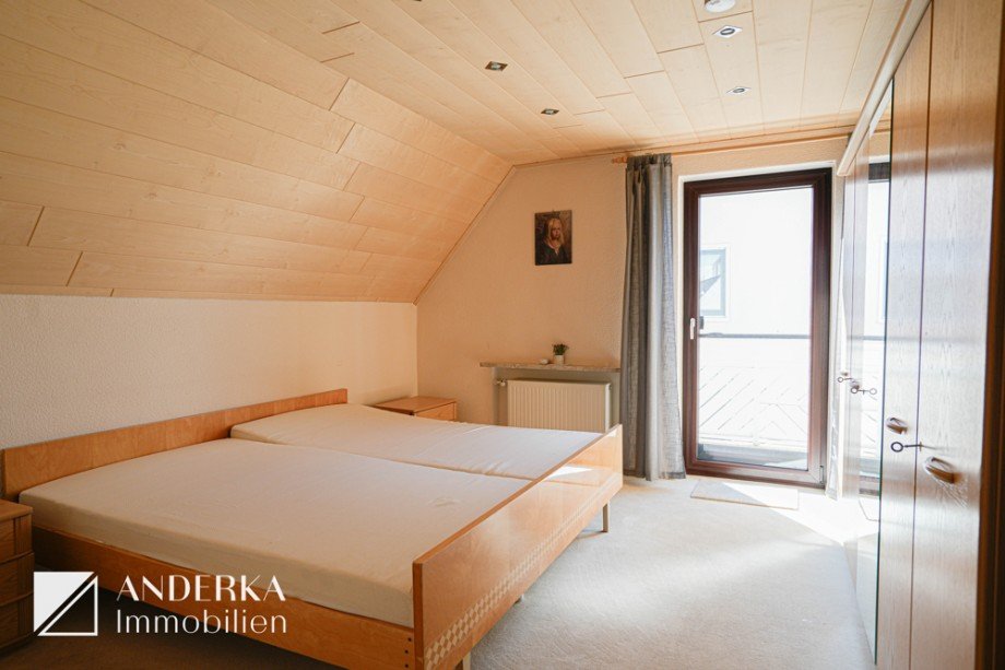 Schlafzimmer Dachgeschoss Einfamilienhaus Ichenhausen / Rieden an der K�tz