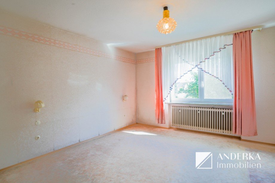 Schlafzimmer im Erdgeschoss Einfamilienhaus B�chingen an der Brenz