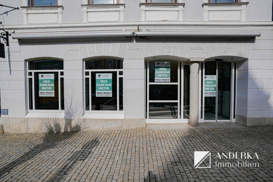Hausansicht Einzelhandelsladen G�nzburg