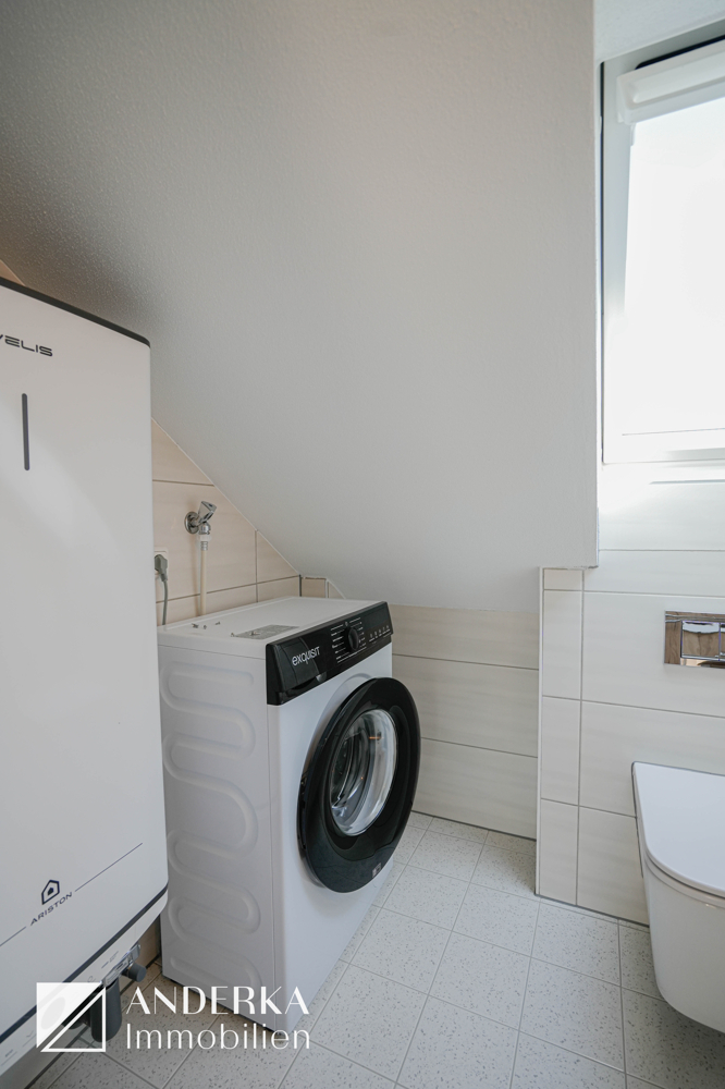 Badezimmer Dachgeschosswohnung G�nzburg