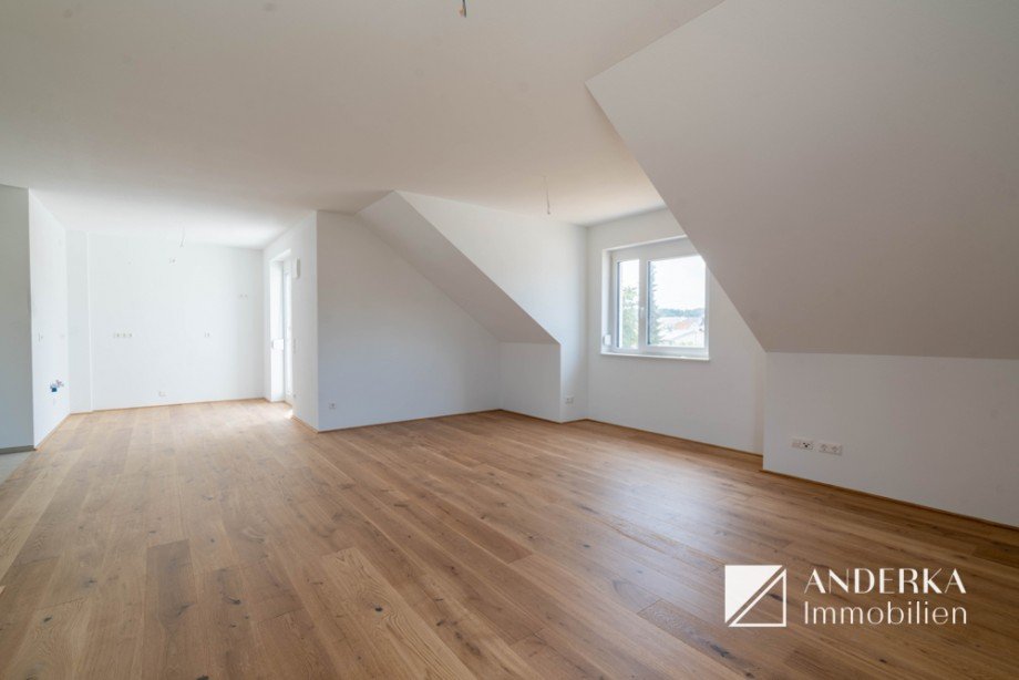 Wohnen/Essen/Kochen Dachgeschosswohnung Dietenheim