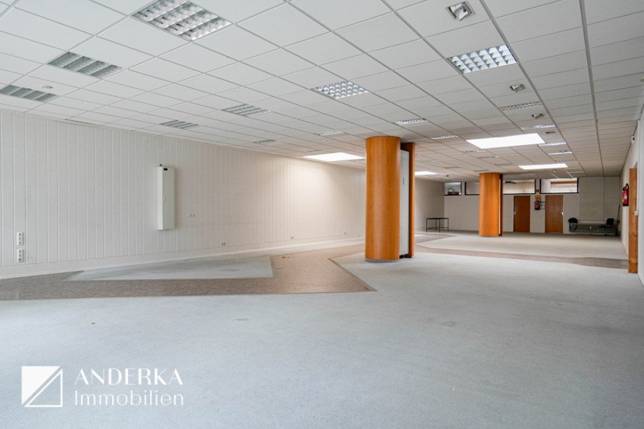 Ladenfl�che Einzelhandel Burgau