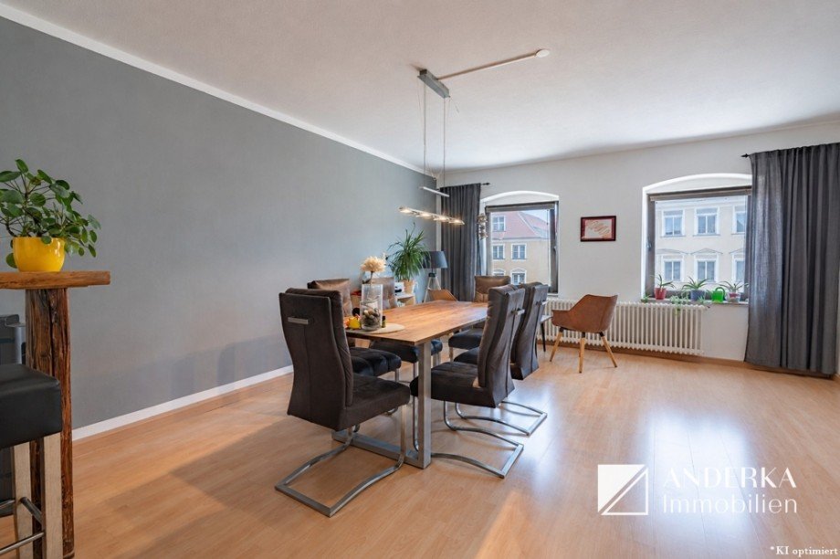 Wohn-/Esszimmer Etagenwohnung G�nzburg