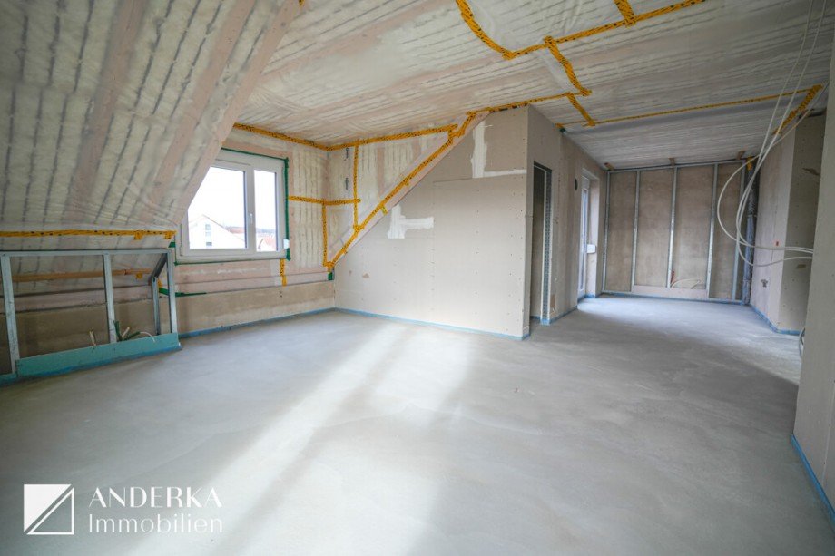 Wohnen/Essen/Kochen Dachgeschosswohnung Dietenheim