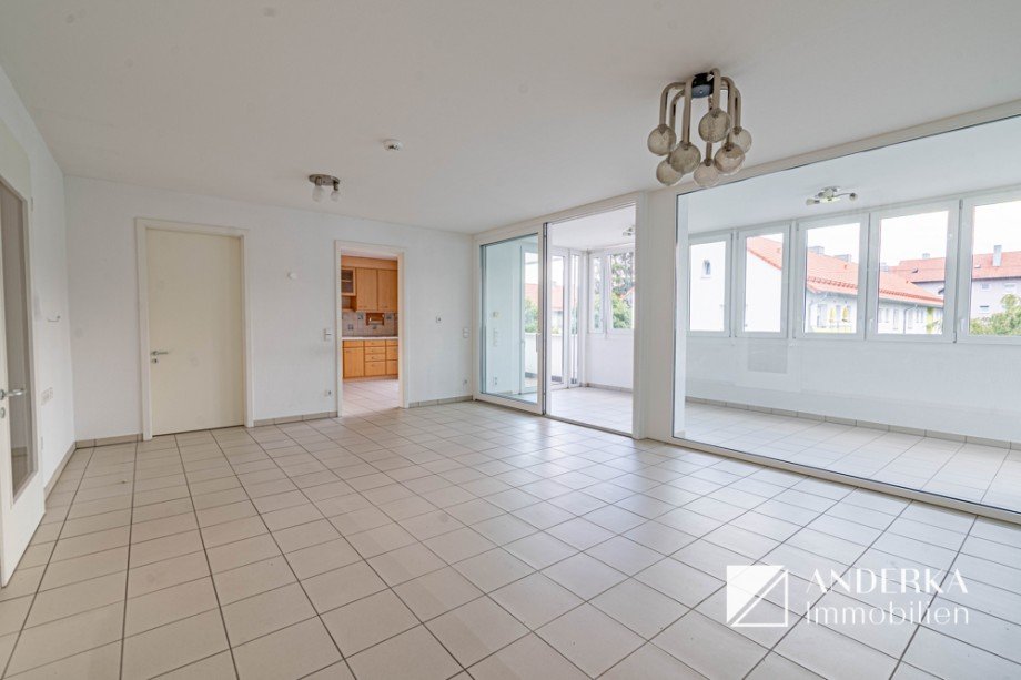 Wohn-/Esszimmer Etagenwohnung Neu-Ulm