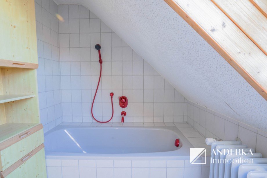 Badezimmer im Dachgeschoss Einfamilienhaus B�chingen an der Brenz