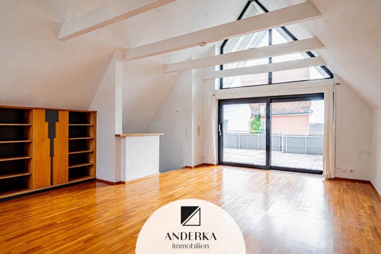  G�nzburg Etagenwohnung Exklusives Wohnen am G�nzburger Marktplatz - gro�z�gige 4-Zimmer-Wohnung �ber 3 Etagen zu vermieten.