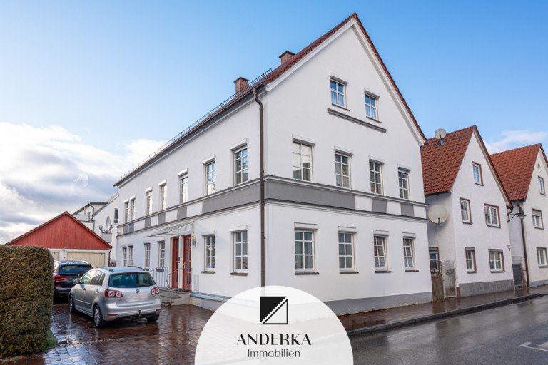  Ichenhausen Zweifamilienhaus Gro�z�giges Zweifamilienhaus mit Garten und Garagen in zentraler Lage von Ichenhausen!