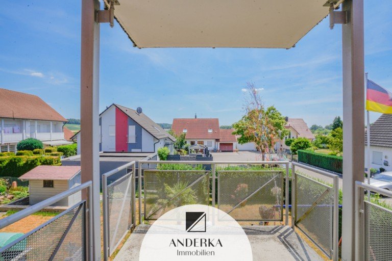  Ichenhausen Etagenwohnung Den sonnigen, �berdachten S�dbalkon genie�en! Gepflegte 3-Zimmer Wohnung mit Garage.