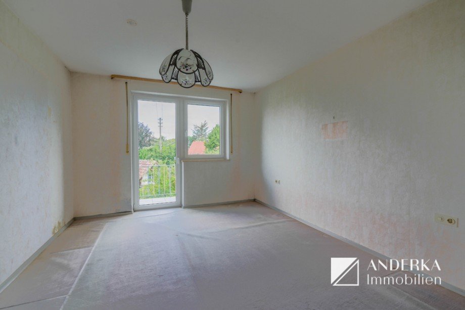 Kinderzimmer mit Balkon Einfamilienhaus Ichenhausen