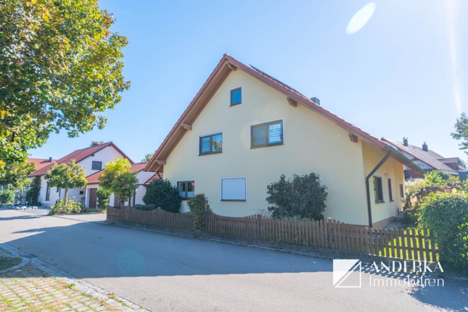 Au�enansicht Dachgeschosswohnung Bibertal / Kissendorf