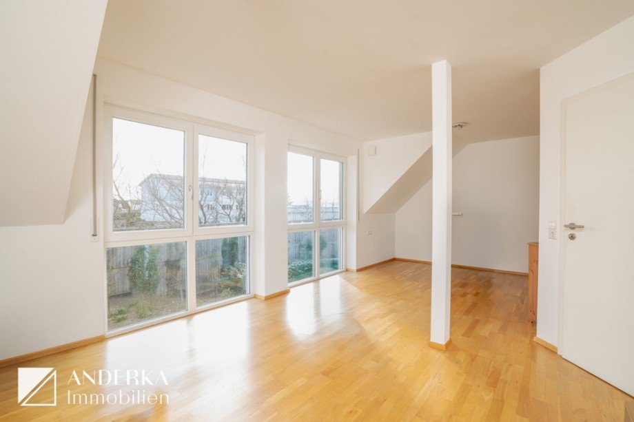 Kinderzimmer (teilbar) Doppelhaush�lfte G�nzburg