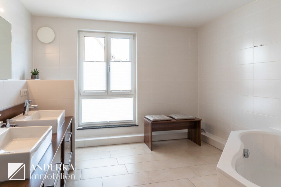 Badezimmer Penthousewohnung G�nzburg