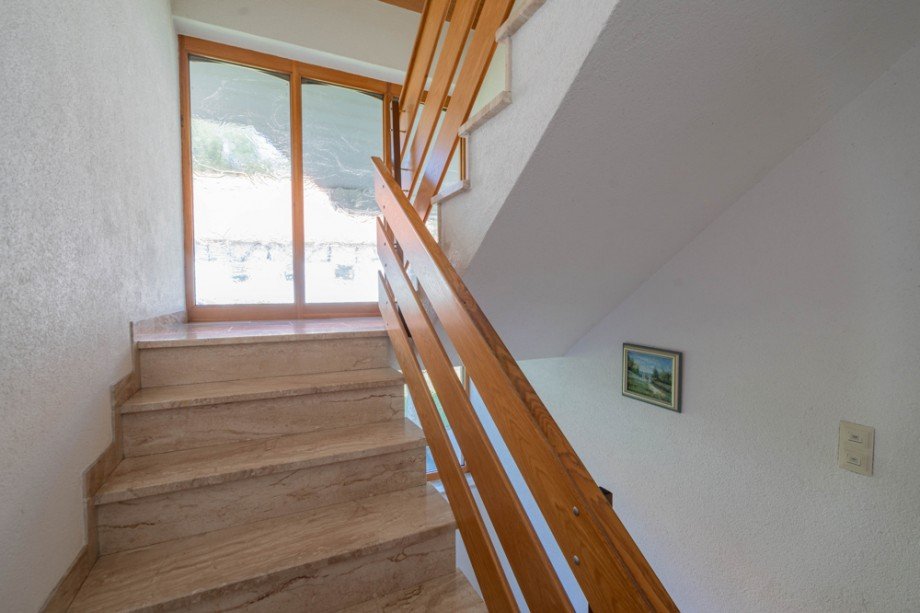 Treppenhaus Zweifamilienhaus G�nzburg / Reisensburg