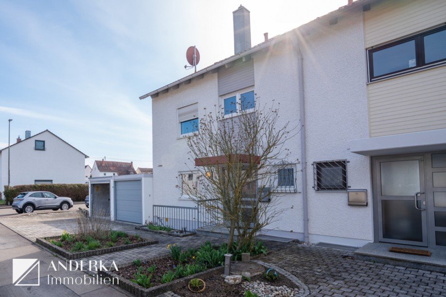 Hausansicht Doppelhaush�lfte G�nzburg