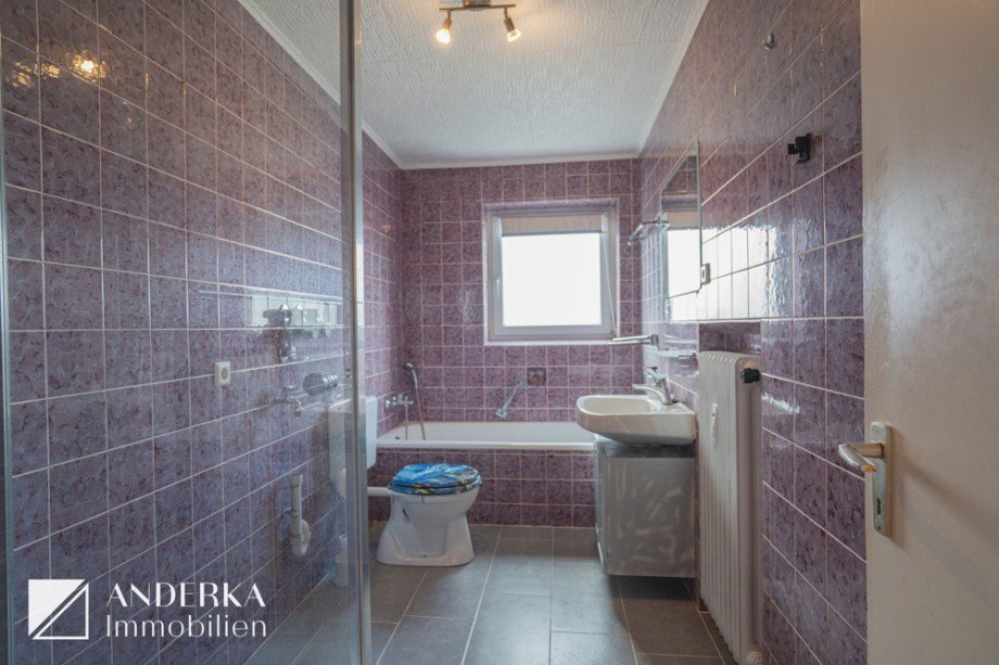 Tageslichtbadezimmer Etagenwohnung G�nzburg