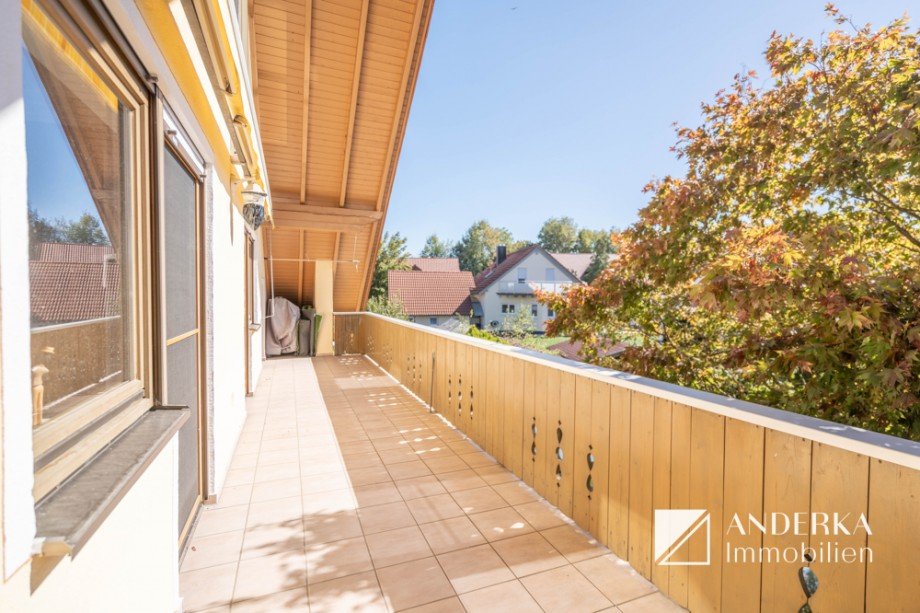 Balkon Dachgeschosswohnung Bibertal / Kissendorf
