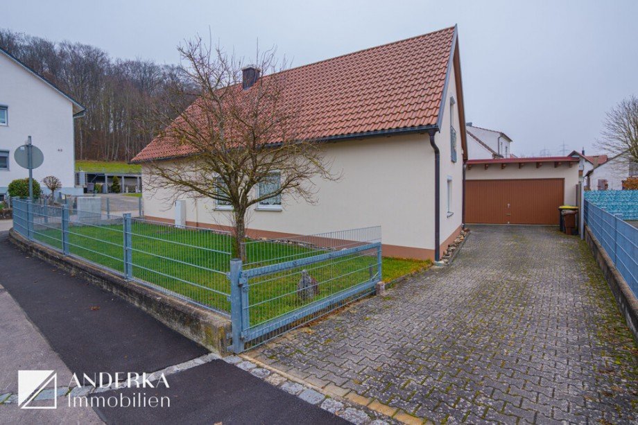 Zufahrt Doppelgarage Einfamilienhaus Gundremmingen