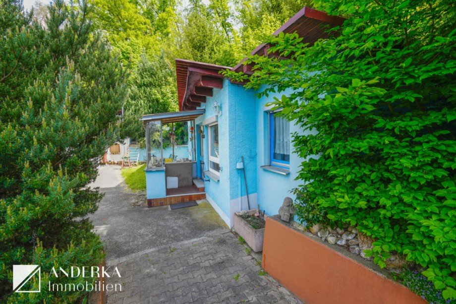 Au�enansicht Nebenhaus Einfamilienhaus Bibertal / B�hl