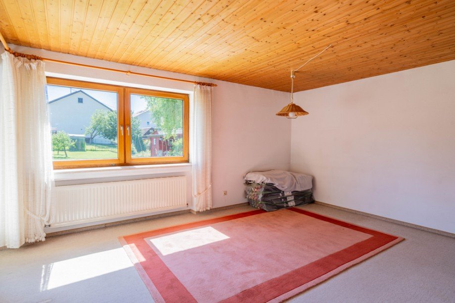 Zimmer UG Zweifamilienhaus G�nzburg / Reisensburg