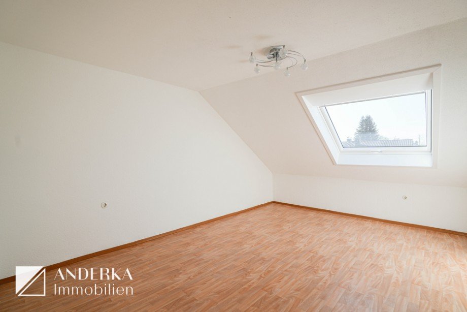 Schlafzimmer Dachgeschosswohnung G�nzburg