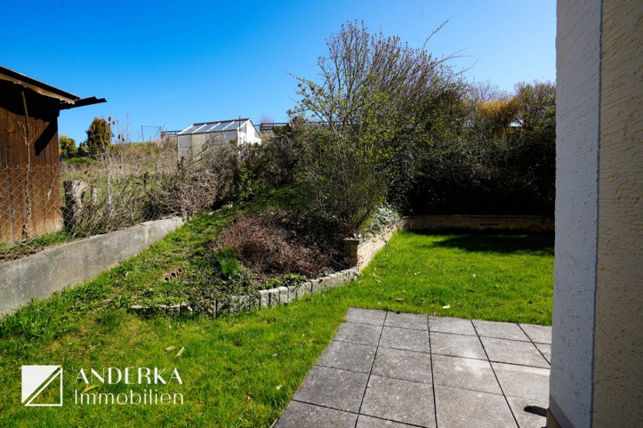 Aufgang zum oberen Bereich des Gartens Einfamilienhaus Ichenhausen / Rieden an der K�tz