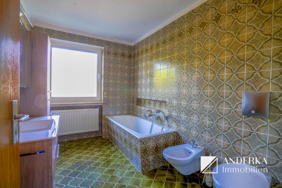 Badezimmer Einfamilienhaus Ichenhausen / Hochwang