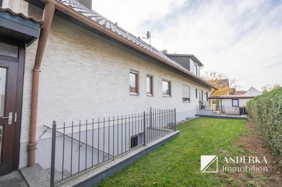 Hausansicht hinten Doppelhaush�lfte G�nzburg