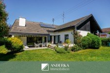Hauptbild Licht, Weite, Gartenblick: Besonderes Einfamilienhaus mit gro�em Garten.