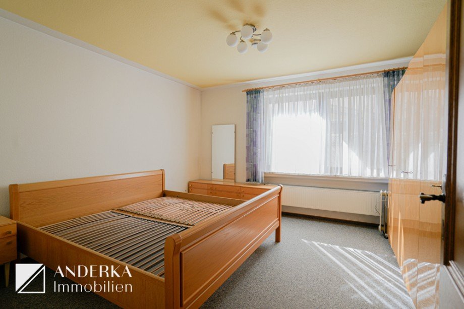 Schlafzimmer Erdgeschoss Einfamilienhaus Ichenhausen / Rieden an der K�tz