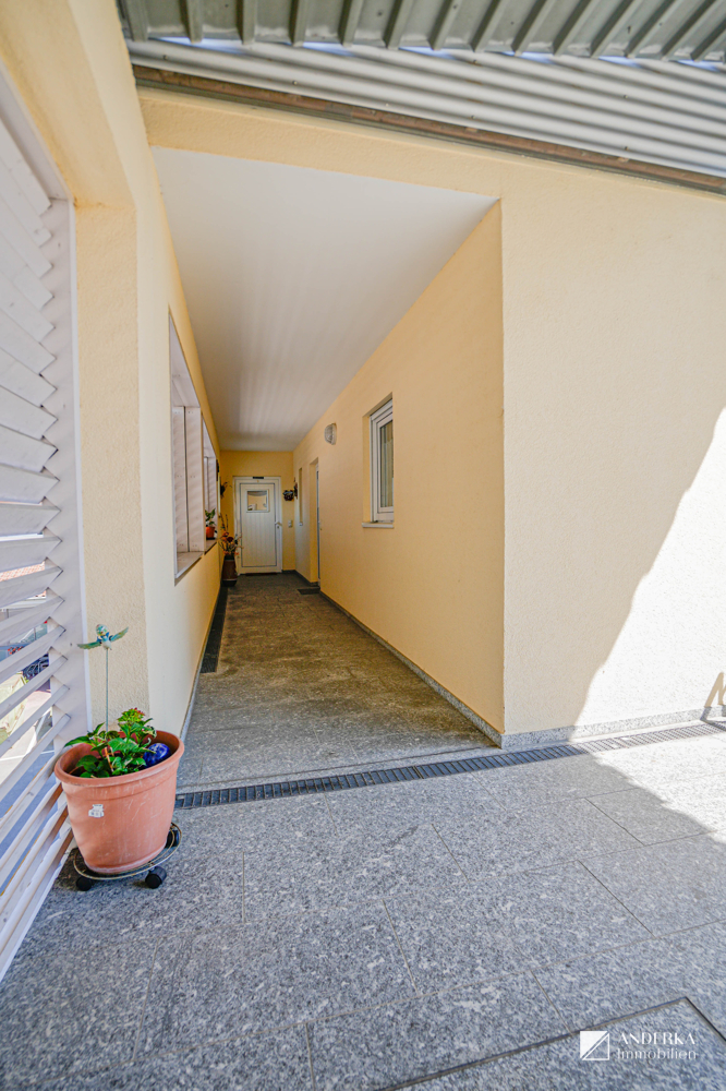 Zugang Wohnung Etagenwohnung G�nzburg