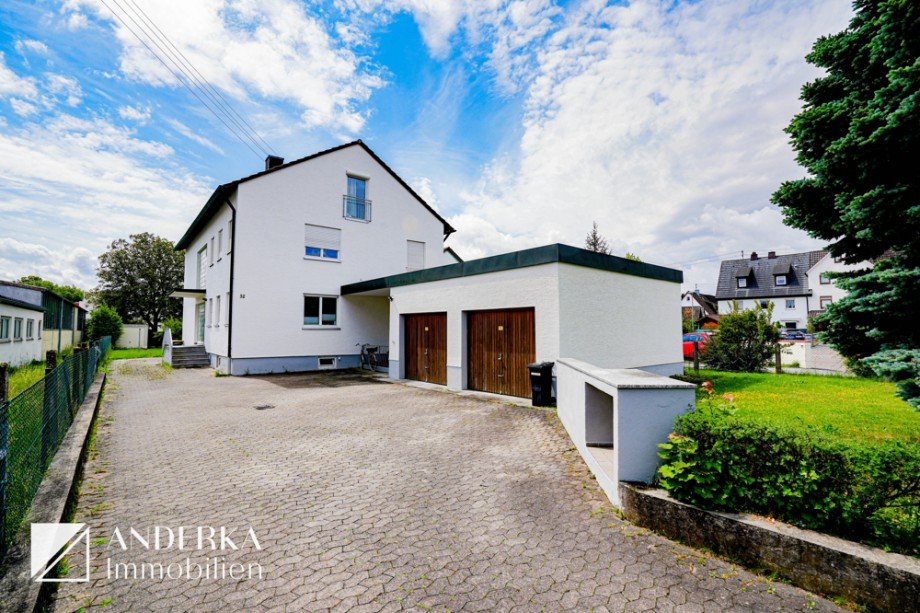 Hausansicht Dachgeschosswohnung Leipheim