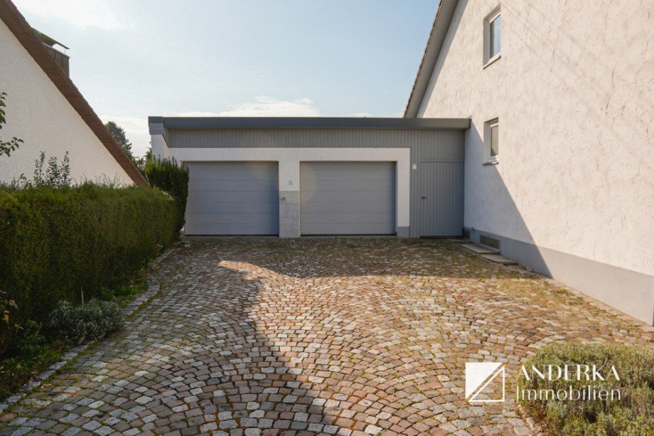 Doppelgarage Einfamilienhaus Ichenhausen / Hochwang
