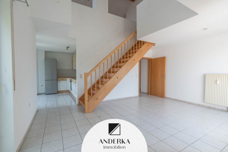 Jettingen-Scheppach Maisonettewohnung Wohnen auf zwei Ebenen - Lichtdurchflutete 4-Zimmer-Maisonette mit S�d-Loggia!